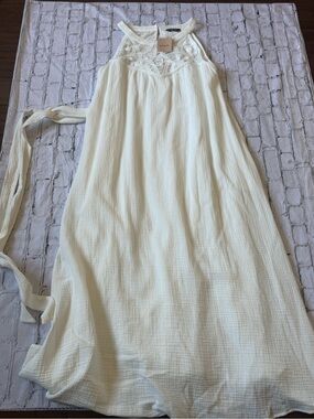 Beige dress